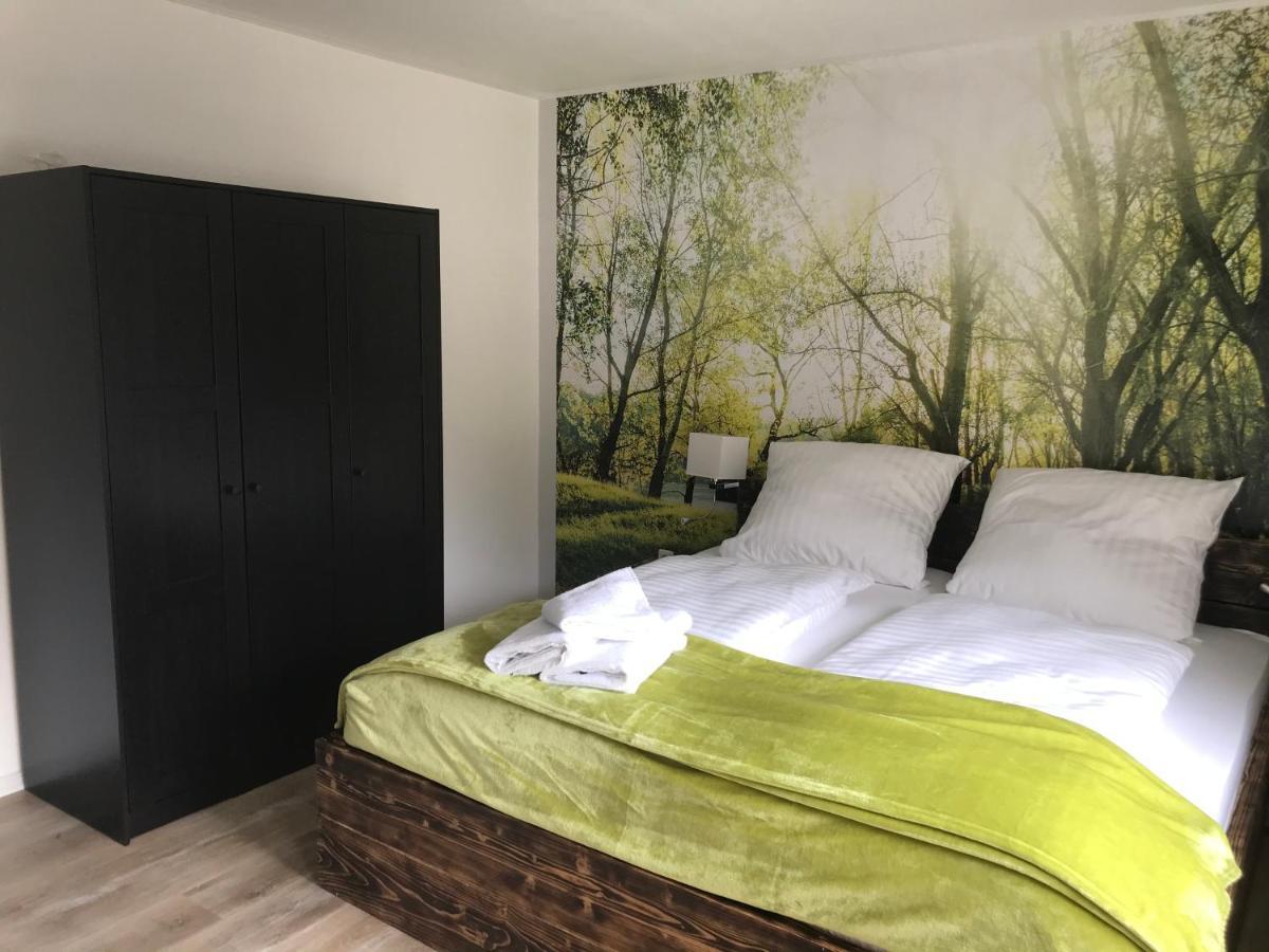 Landgasthof Zum Dorfkrug Schoneberg  Esterno foto