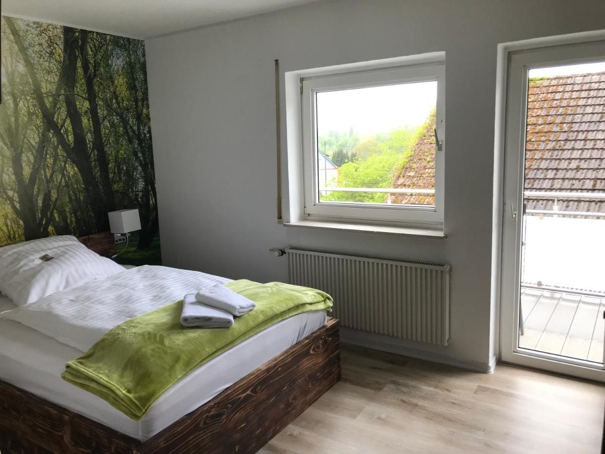 Landgasthof Zum Dorfkrug Schoneberg  Esterno foto